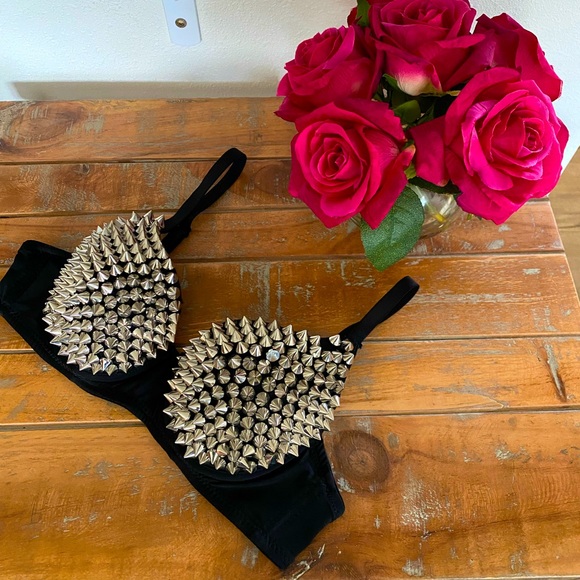 Good Time Metallic Spiked Studded Push-up Bra (Size 34B)🌹 - Picture 7 of 15